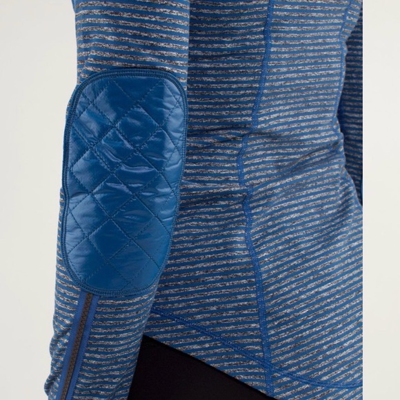 lululemon athletica Navy and Light Blue Long Sleeve Top - Picture 3 of 8